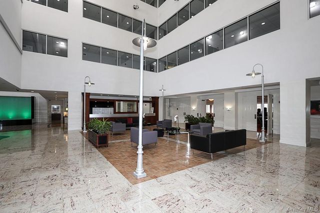 100 Harborview Drive 301, Port Washington, NY 11050