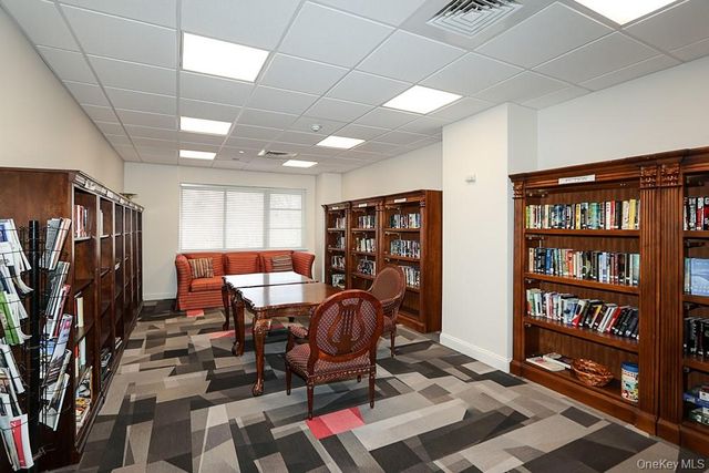 100 Harborview Drive 301, Port Washington, NY 11050