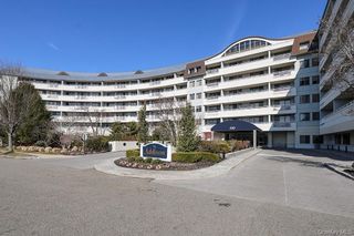 100 Harborview Drive 301, Port Washington, NY 11050