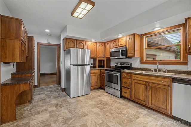 1820 Pembrook Road, Springfield, OH 45504