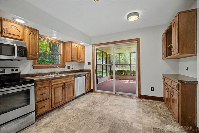 1820 Pembrook Road, Springfield, OH 45504