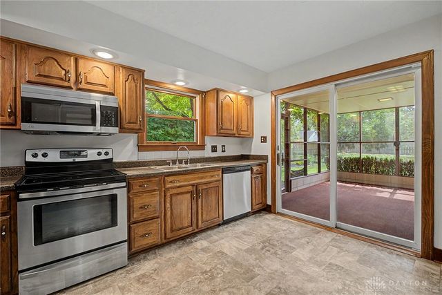 1820 Pembrook Road, Springfield, OH 45504