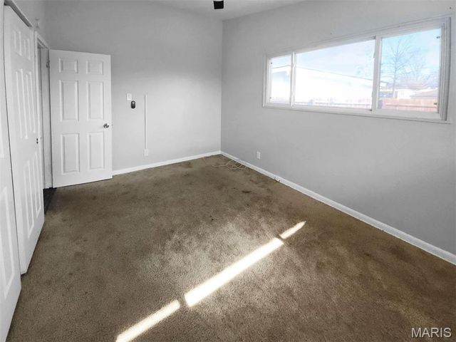 2214 Ibis Court, St Louis, MO 63136