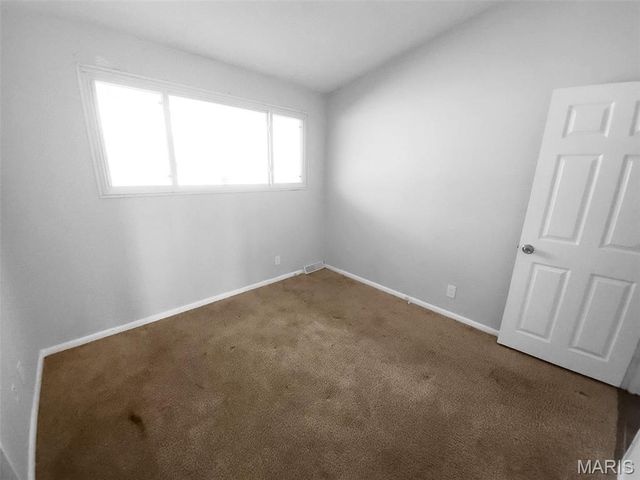 2214 Ibis Court, St Louis, MO 63136