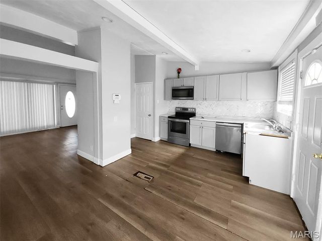 2214 Ibis Court, St Louis, MO 63136