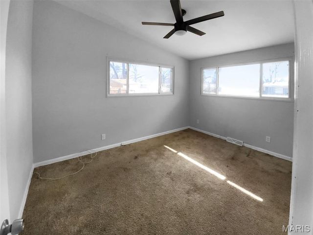 2214 Ibis Court, St Louis, MO 63136