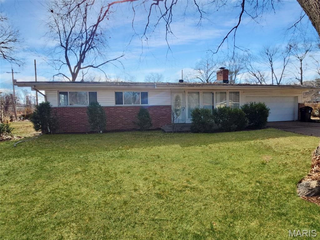 2214 Ibis Court, St Louis, MO 63136