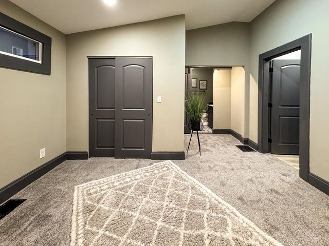 3472 Woodburn Avenue, Cincinnati, OH 45207