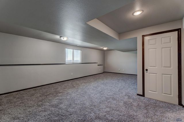 721 DIAMOND RIDGE BOULEVARD, Rapid City, SD 57703