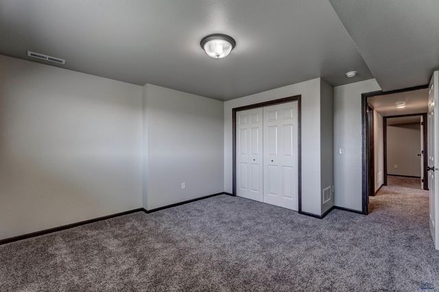 721 DIAMOND RIDGE BOULEVARD, Rapid City, SD 57703