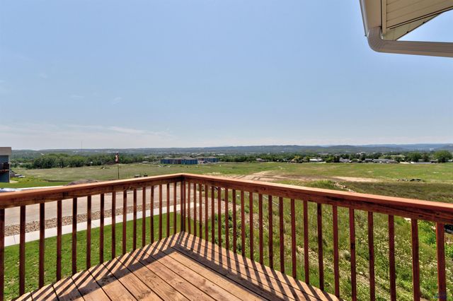 721 DIAMOND RIDGE BOULEVARD, Rapid City, SD 57703