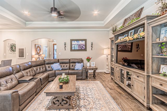 1009 Henry Way, Springtown, TX 76082