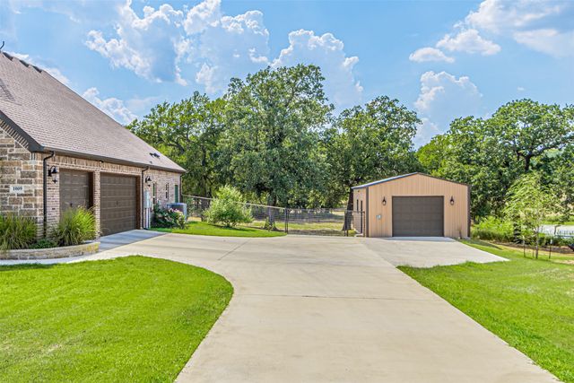 1009 Henry Way, Springtown, TX 76082