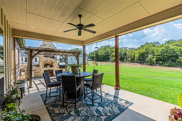 1009 Henry Way, Springtown, TX 76082