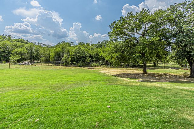 1009 Henry Way, Springtown, TX 76082