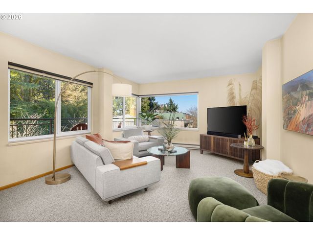 2393 Sw PARK Pl 302, Portland, OR 97205