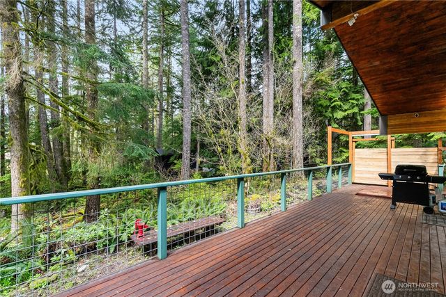 7469 Miller Way, Glacier, WA 98244