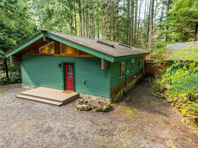 7469 Miller Way, Glacier, WA 98244