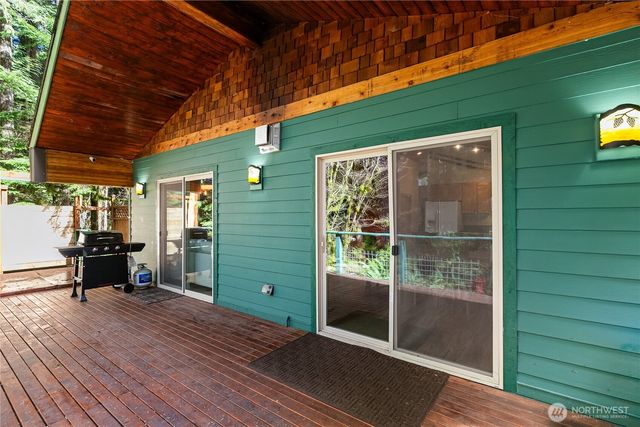 7469 Miller Way, Glacier, WA 98244