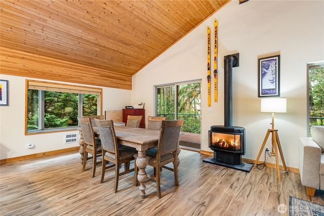 7469 Miller Way, Glacier, WA 98244