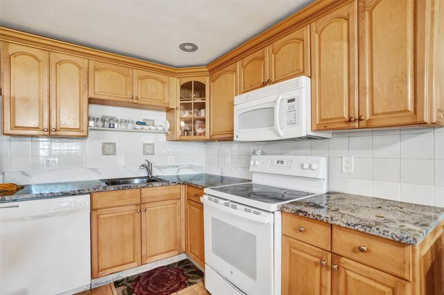 5208 NE 24th Terrace F118, Fort Lauderdale, FL 33308