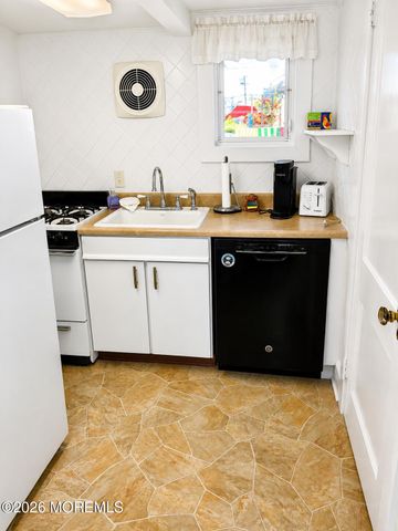 80 Franklin Avenue, Ocean Grove, NJ 07756