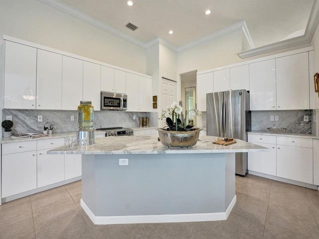 2657 Windwood Way, Royal Palm Beach, FL 33411