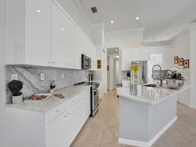 2657 Windwood Way, Royal Palm Beach, FL 33411