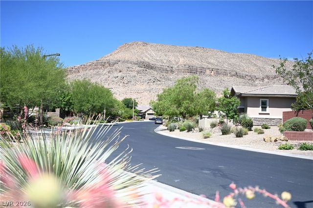 5878 Grade Vista Street, Las Vegas, NV 89135