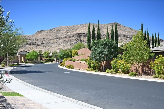 5878 Grade Vista Street, Las Vegas, NV 89135