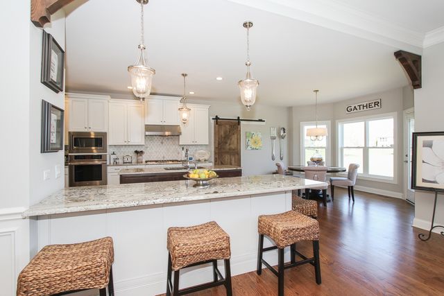 40W699 Maplehurst Lane, Hampshire, IL 60140