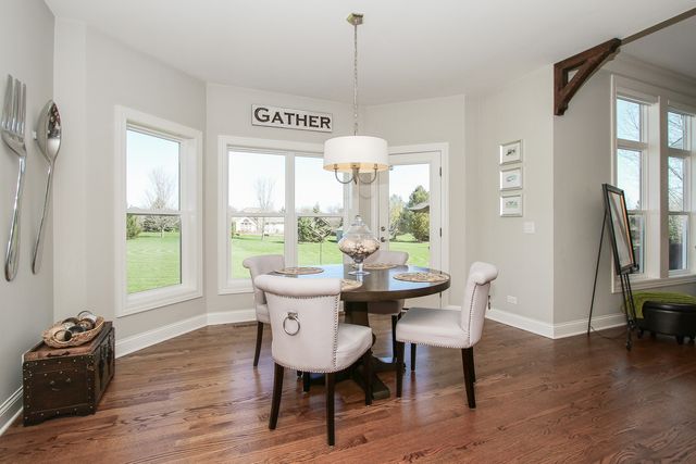40W699 Maplehurst Lane, Hampshire, IL 60140