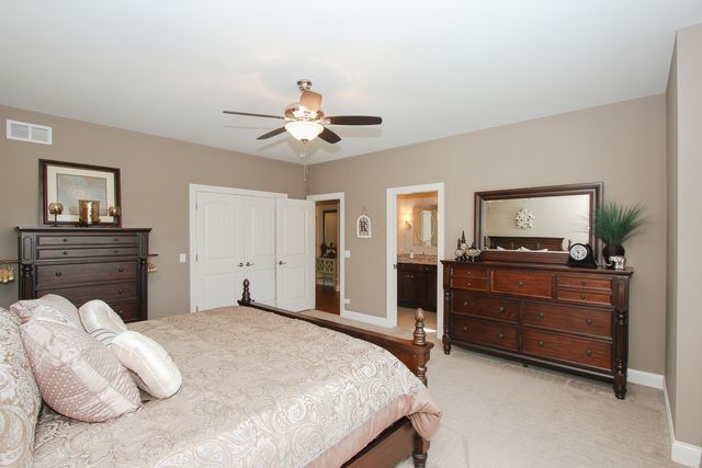 40W699 Maplehurst Lane, Hampshire, IL 60140