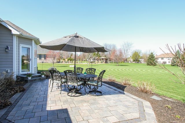 40W699 Maplehurst Lane, Hampshire, IL 60140