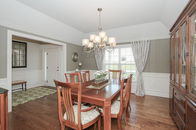 40W699 Maplehurst Lane, Hampshire, IL 60140