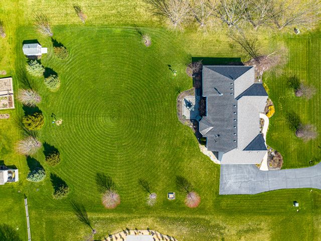 40W699 Maplehurst Lane, Hampshire, IL 60140
