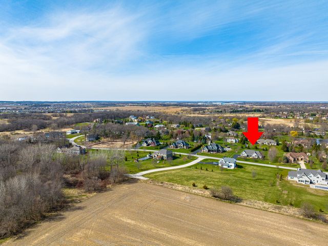 40W699 Maplehurst Lane, Hampshire, IL 60140