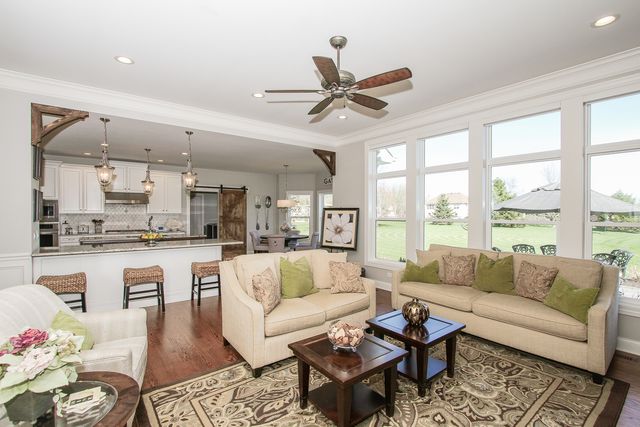 40W699 Maplehurst Lane, Hampshire, IL 60140