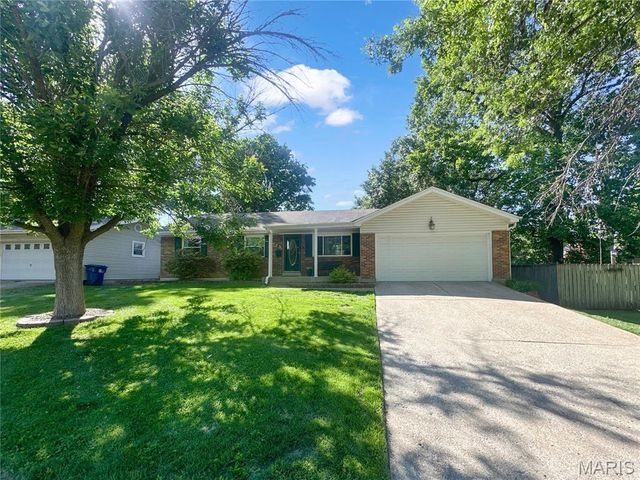 775 Gerald Avenue, Hazelwood, MO 63031