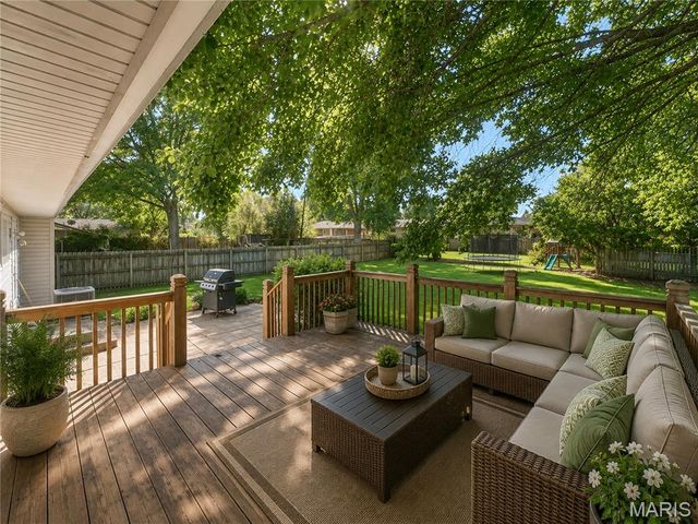 775 Gerald Avenue, Hazelwood, MO 63031
