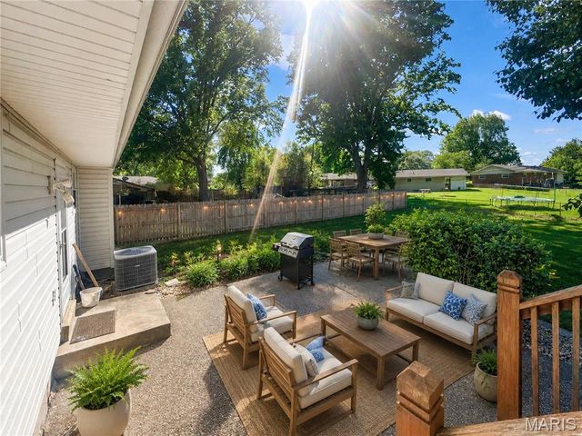775 Gerald Avenue, Hazelwood, MO 63031