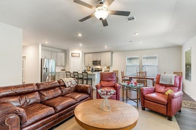 5017 Bailey Way, Royse City, TX 75189