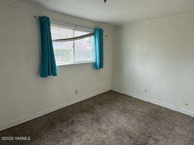 1003 S 36th Ave, Yakima, WA 98902