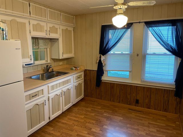 2231 Bergin Street, Burton, MI 48529