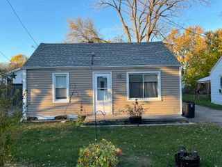 2231 Bergin Street, Burton, MI 48529