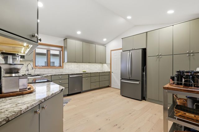 3861 PEBBLE BEACH CT, Rapid City, SD 57703