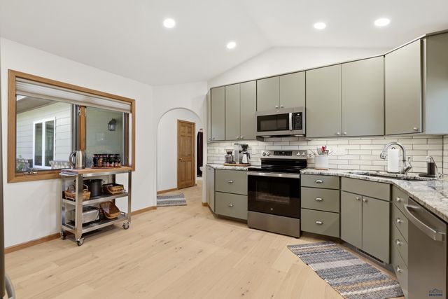 3861 PEBBLE BEACH CT, Rapid City, SD 57703