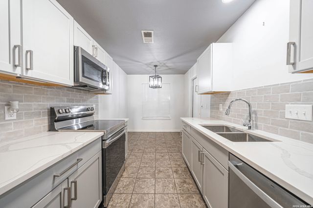 9234 Ridge Climb, San Antonio, TX 78250