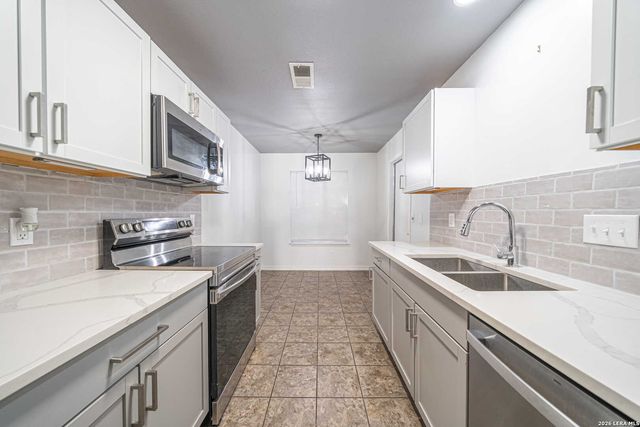 9234 Ridge Climb, San Antonio, TX 78250