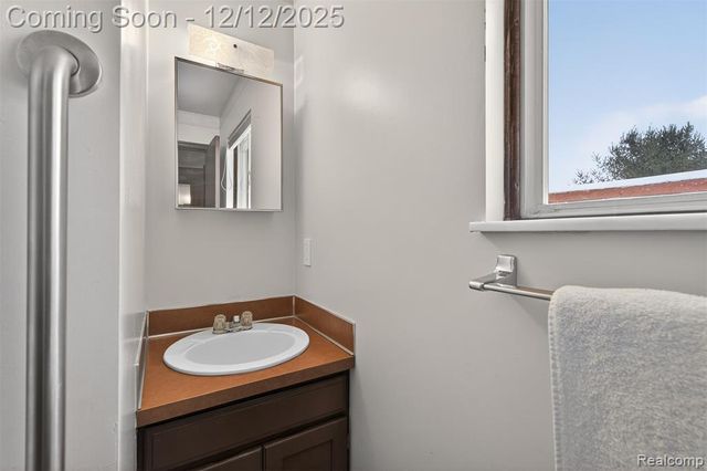 6347 Johnson Road, Flushing, MI 48433